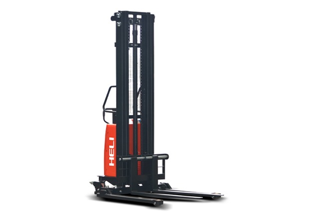 Semi-electric Stacker – Straddle – 2,200-2,650lbs
